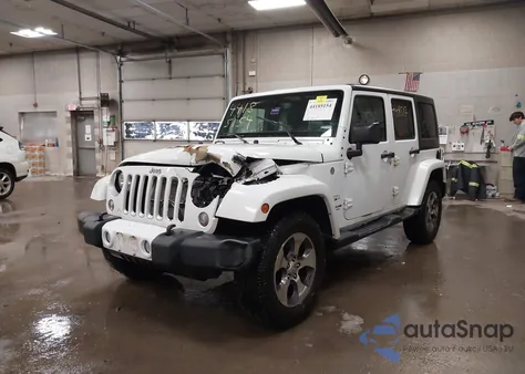 2016 Jeep Wrangler Unlimited Sahara z USA, uszkodzony, nr VIN 1C4HJWEG2GL213324